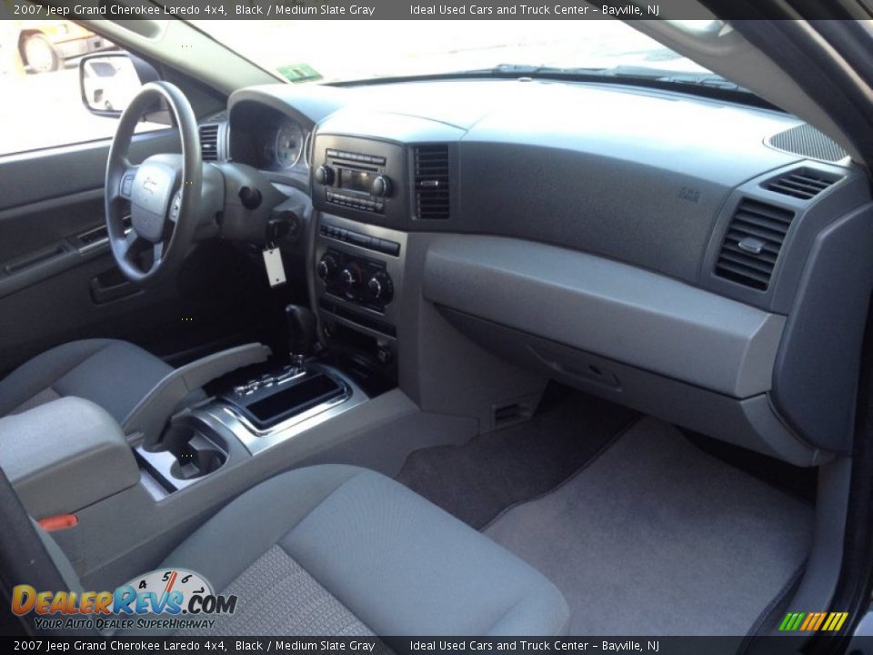 2007 Jeep Grand Cherokee Laredo 4x4 Black / Medium Slate Gray Photo #10
