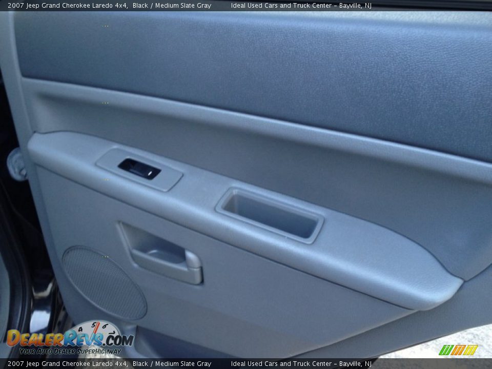 2007 Jeep Grand Cherokee Laredo 4x4 Black / Medium Slate Gray Photo #12