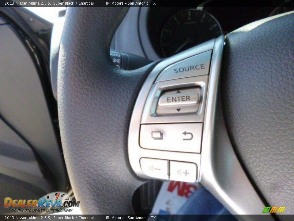2013 Nissan Altima 2.5 S Super Black / Charcoal Photo #21