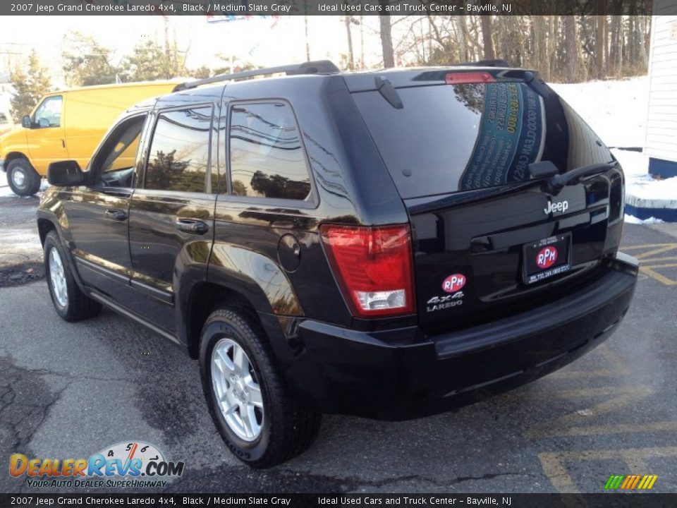 2007 Jeep Grand Cherokee Laredo 4x4 Black / Medium Slate Gray Photo #17