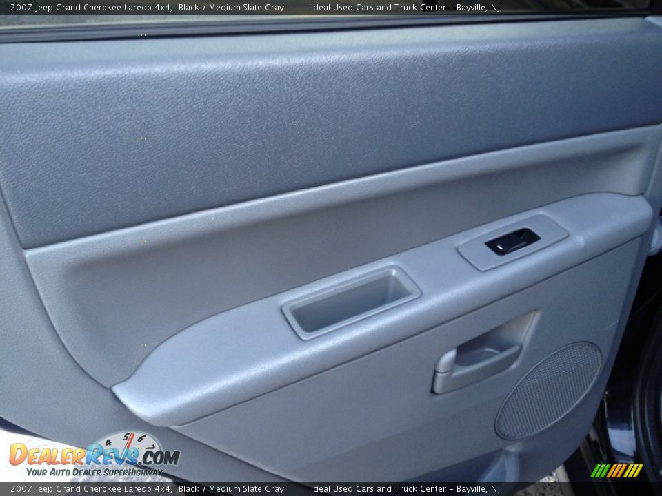 2007 Jeep Grand Cherokee Laredo 4x4 Black / Medium Slate Gray Photo #20