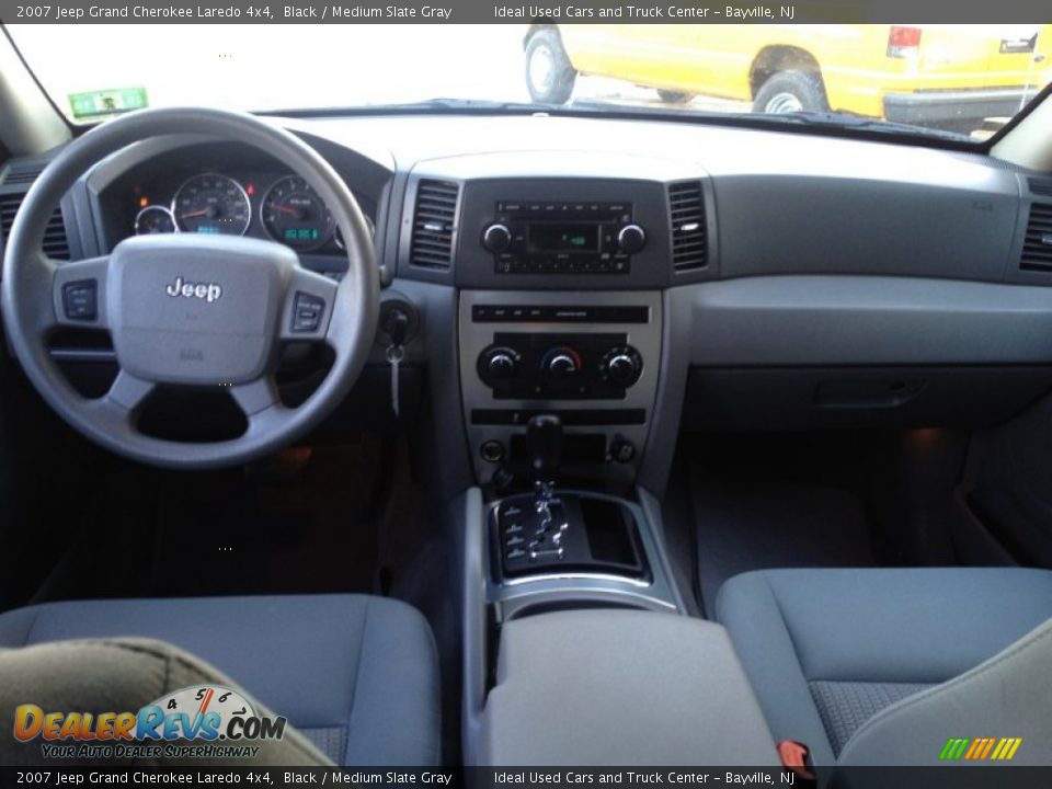 2007 Jeep Grand Cherokee Laredo 4x4 Black / Medium Slate Gray Photo #22