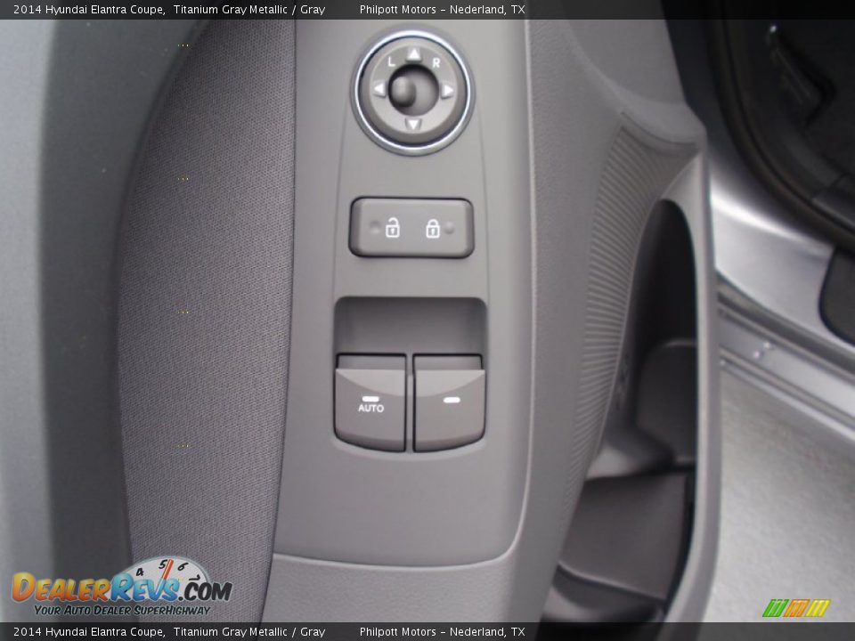 Controls of 2014 Hyundai Elantra Coupe  Photo #22