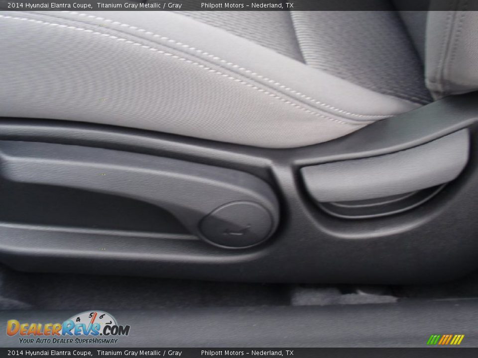 2014 Hyundai Elantra Coupe Titanium Gray Metallic / Gray Photo #25