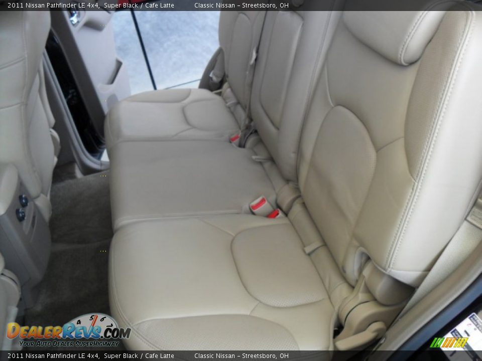 2011 Nissan Pathfinder LE 4x4 Super Black / Cafe Latte Photo #7