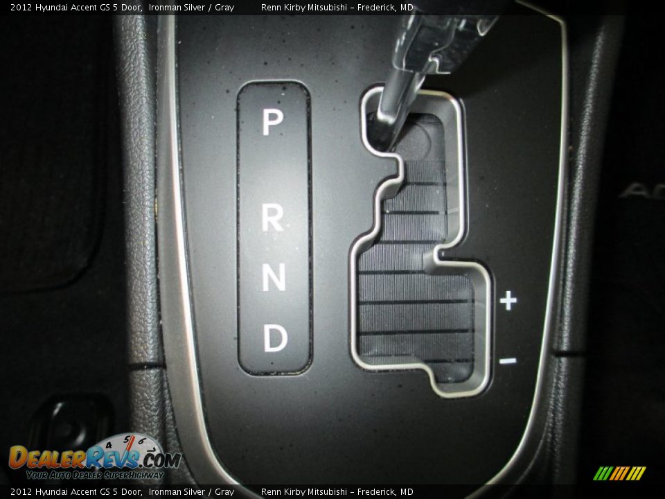 2012 Hyundai Accent GS 5 Door Ironman Silver / Gray Photo #24