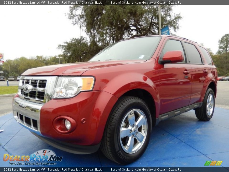 Front 3/4 View of 2012 Ford Escape Limited V6 Photo #1