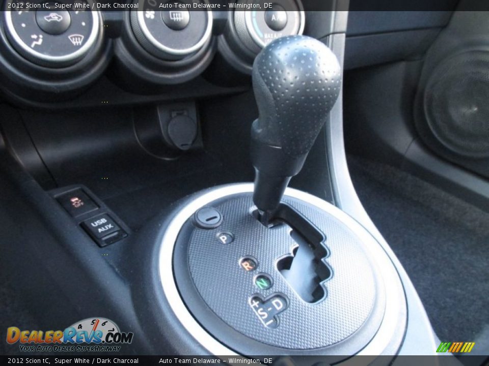 2012 Scion tC Super White / Dark Charcoal Photo #36