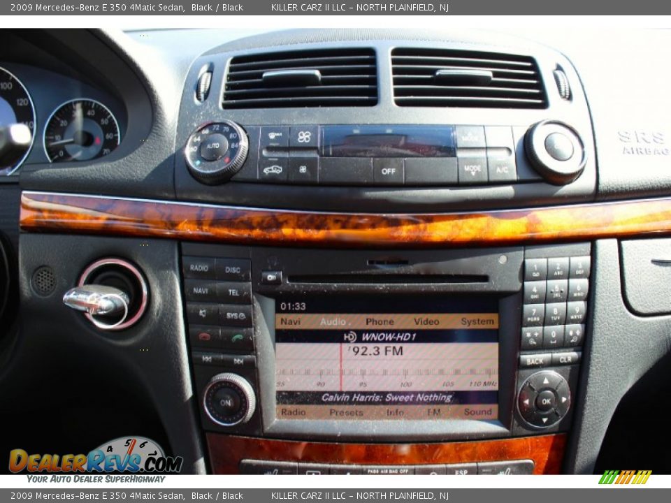 2009 Mercedes-Benz E 350 4Matic Sedan Black / Black Photo #17