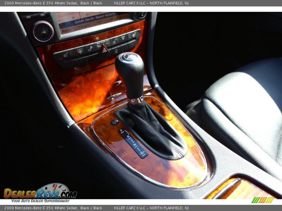 2009 Mercedes-Benz E 350 4Matic Sedan Black / Black Photo #18