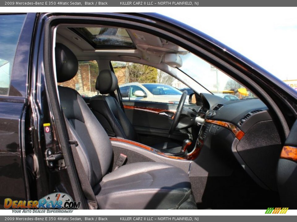 2009 Mercedes-Benz E 350 4Matic Sedan Black / Black Photo #20