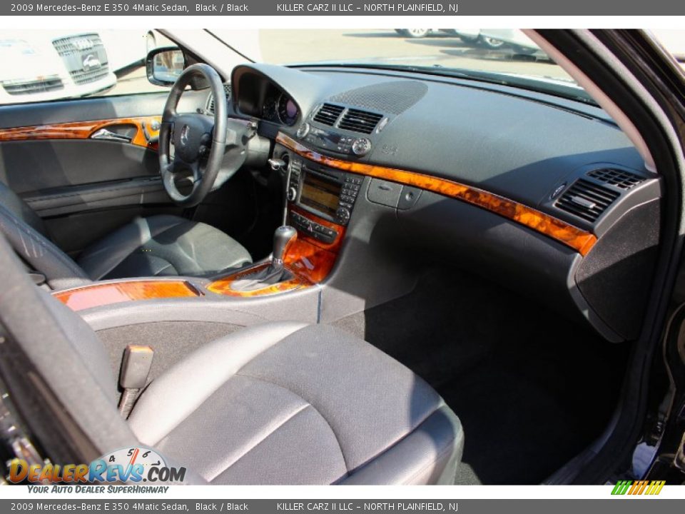 2009 Mercedes-Benz E 350 4Matic Sedan Black / Black Photo #21