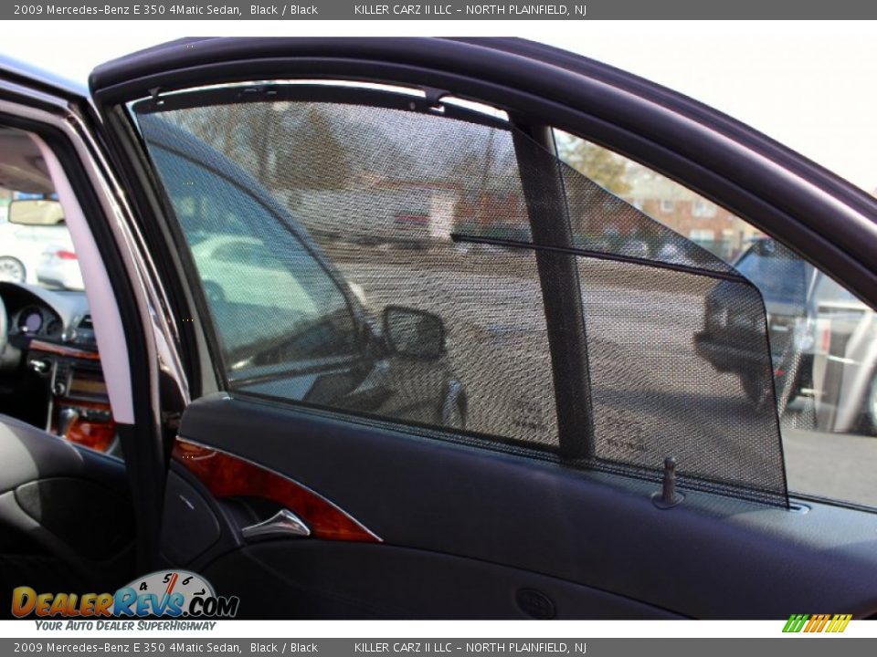 2009 Mercedes-Benz E 350 4Matic Sedan Black / Black Photo #22