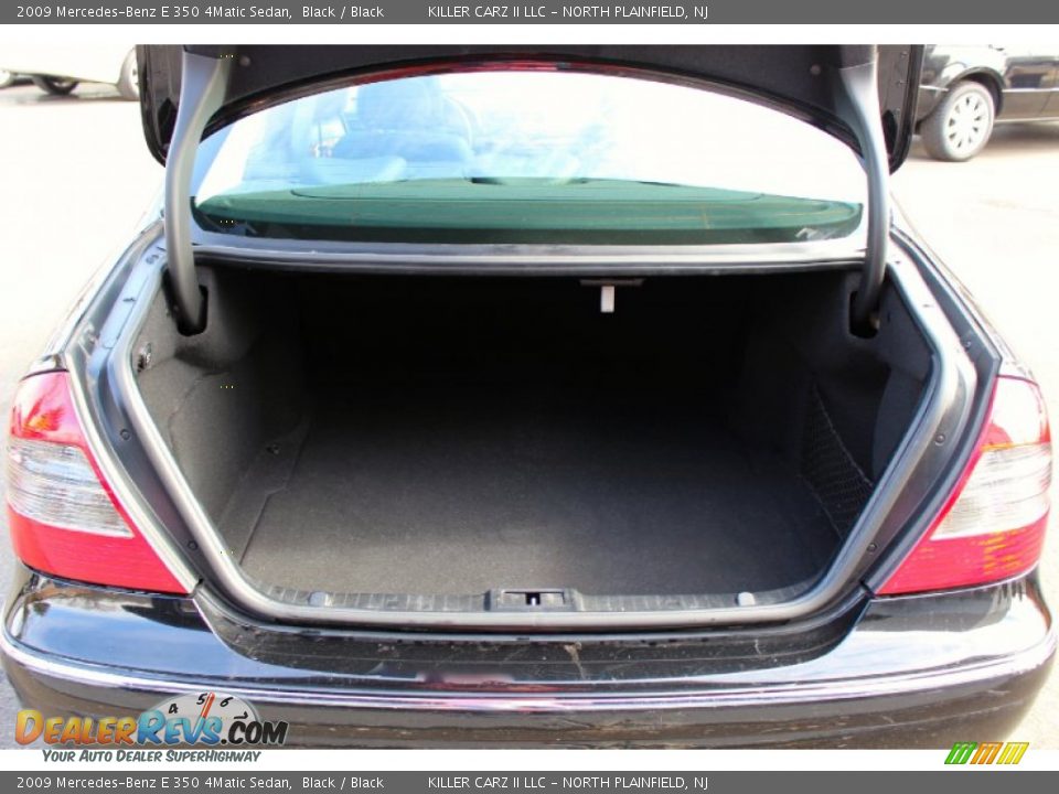 2009 Mercedes-Benz E 350 4Matic Sedan Black / Black Photo #28