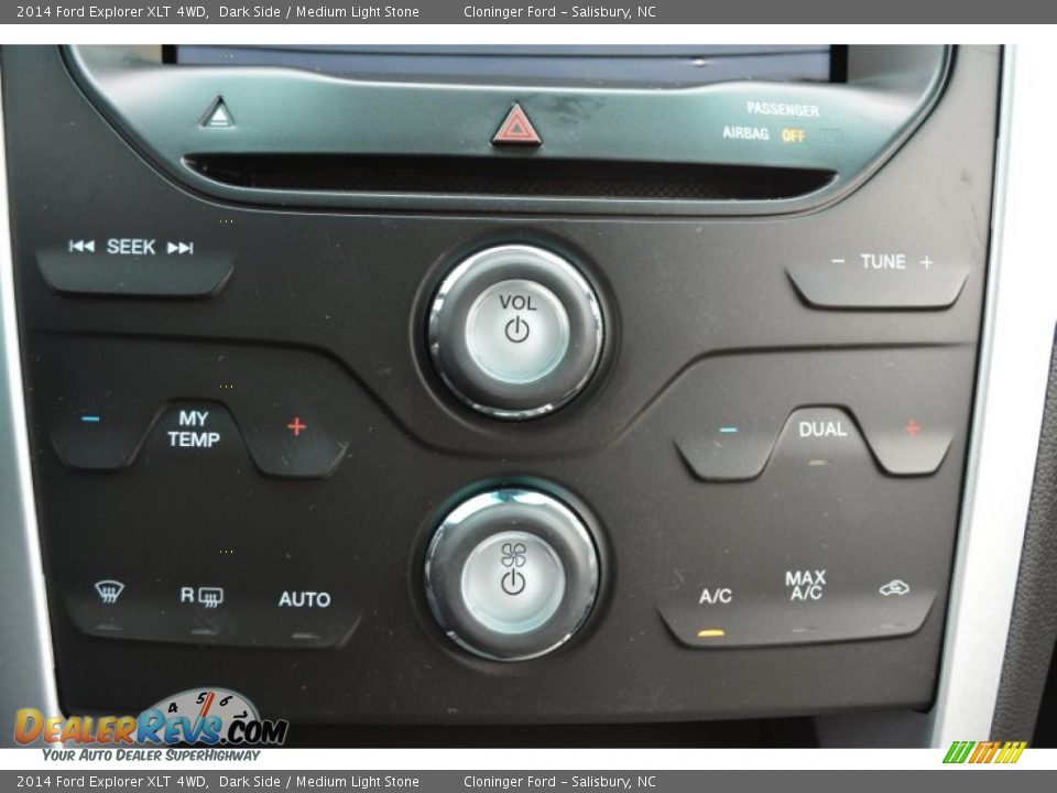 2014 Ford Explorer XLT 4WD Dark Side / Medium Light Stone Photo #19