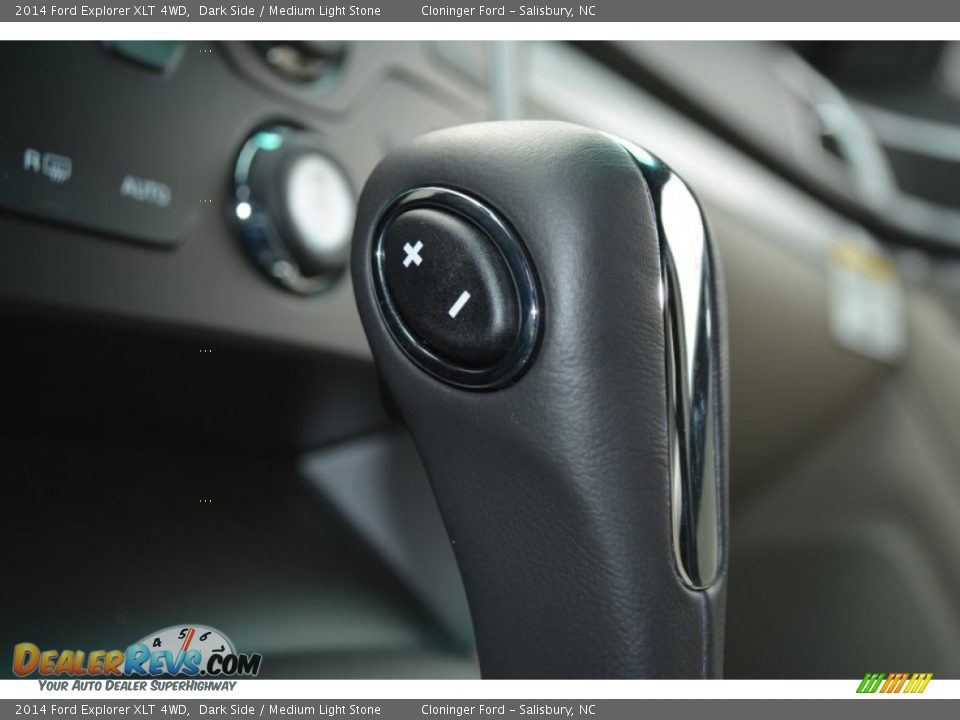2014 Ford Explorer XLT 4WD Dark Side / Medium Light Stone Photo #24