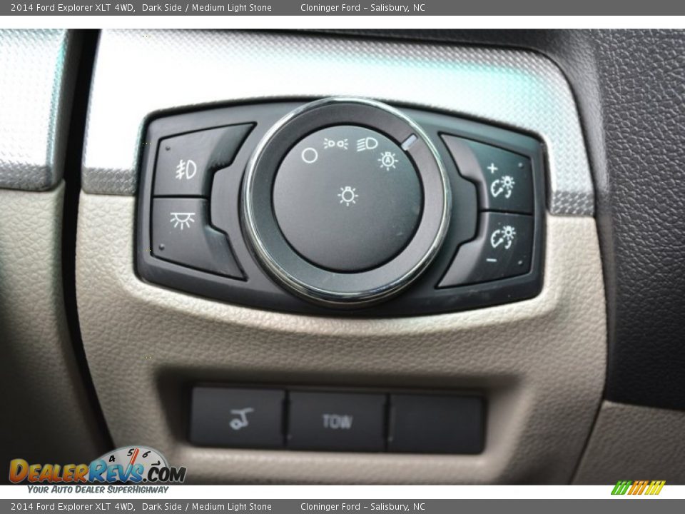 2014 Ford Explorer XLT 4WD Dark Side / Medium Light Stone Photo #29