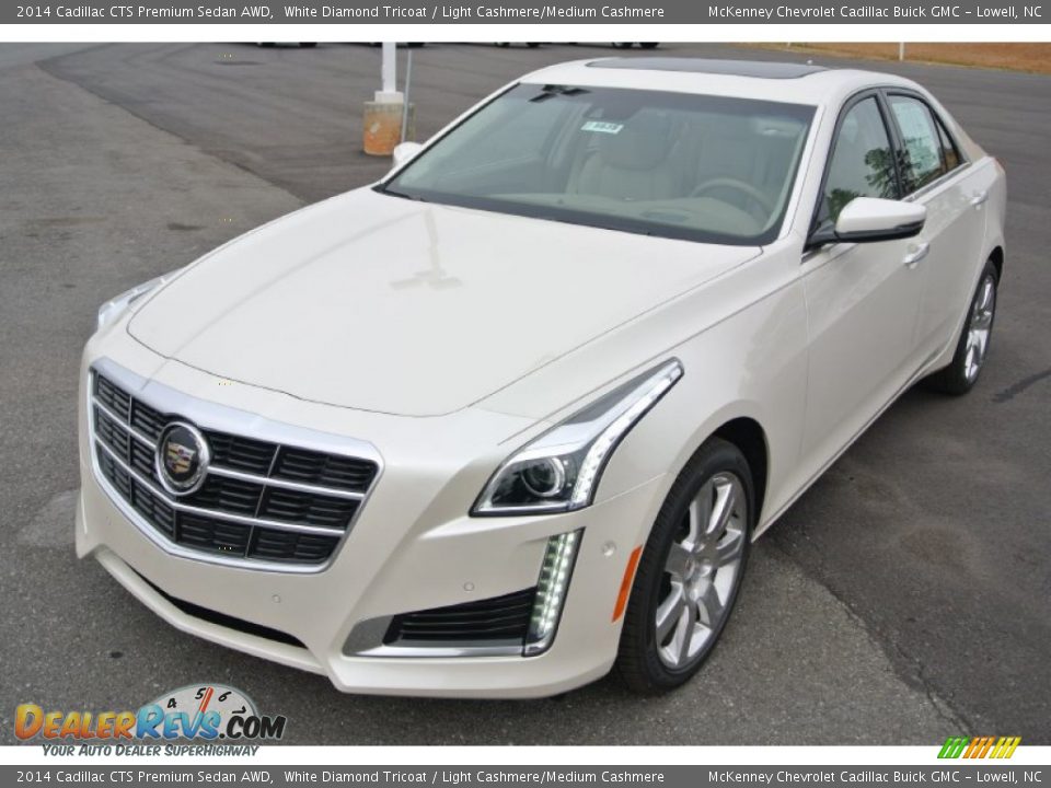 2014 Cadillac CTS Premium Sedan AWD White Diamond Tricoat / Light Cashmere/Medium Cashmere Photo #2