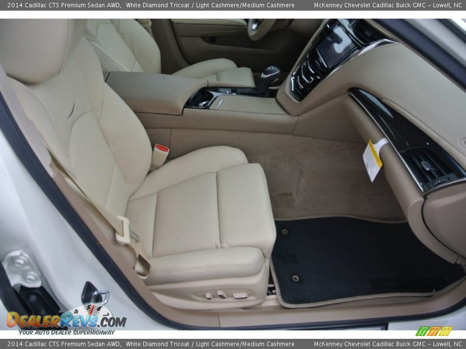 2014 Cadillac CTS Premium Sedan AWD White Diamond Tricoat / Light Cashmere/Medium Cashmere Photo #17