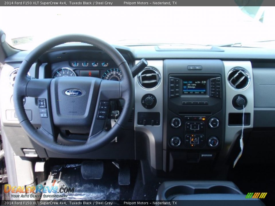 2014 Ford F150 XLT SuperCrew 4x4 Tuxedo Black / Steel Grey Photo #32