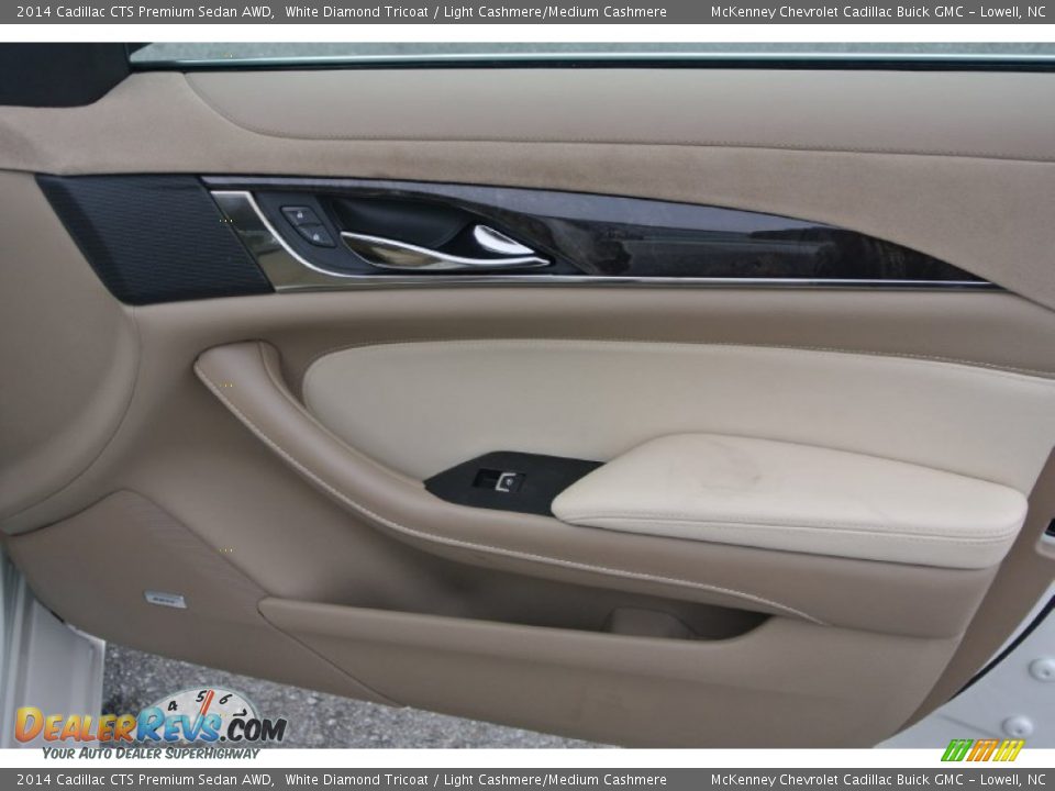 2014 Cadillac CTS Premium Sedan AWD White Diamond Tricoat / Light Cashmere/Medium Cashmere Photo #18