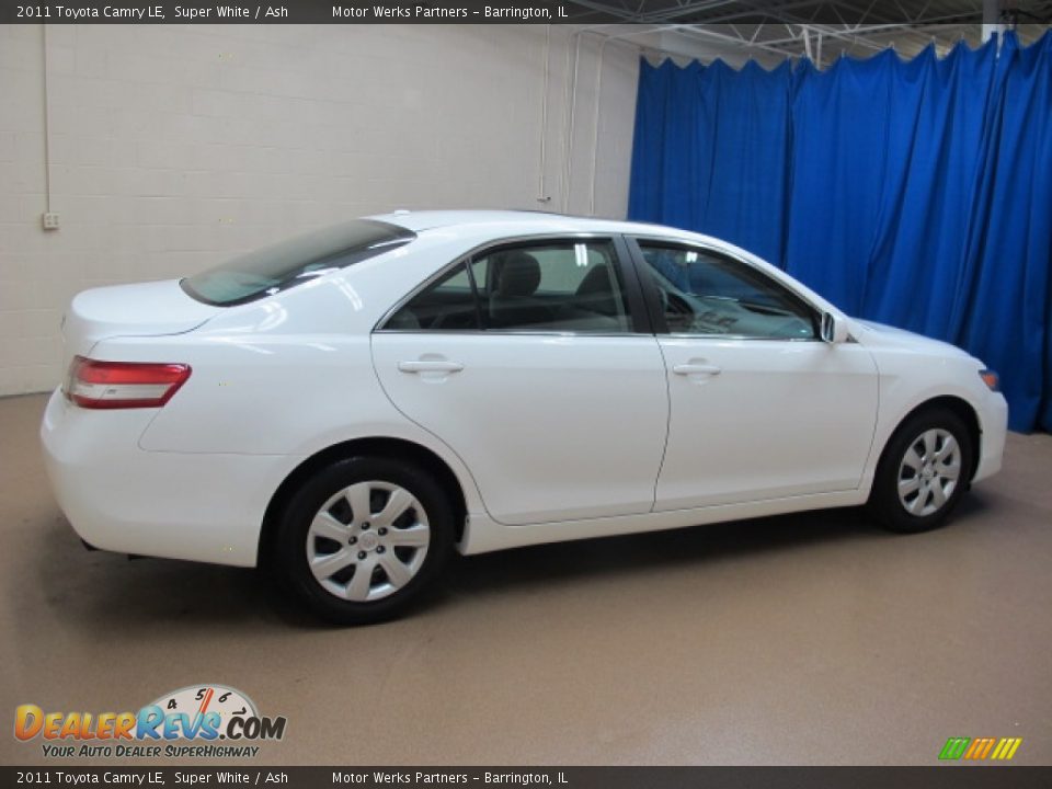 2011 Toyota Camry LE Super White / Ash Photo #10