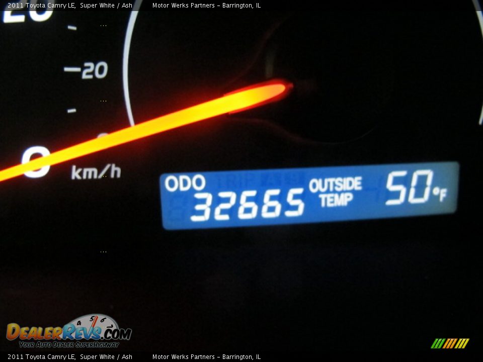 2011 Toyota Camry LE Super White / Ash Photo #29