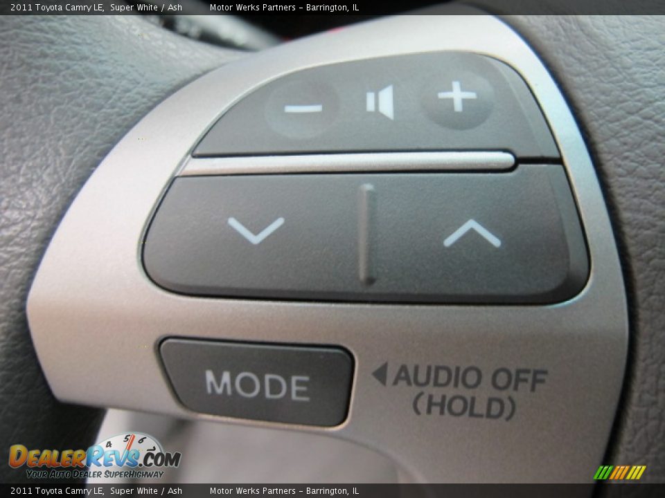 2011 Toyota Camry LE Super White / Ash Photo #33
