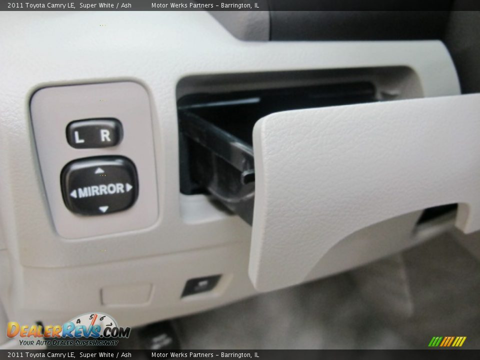 2011 Toyota Camry LE Super White / Ash Photo #34
