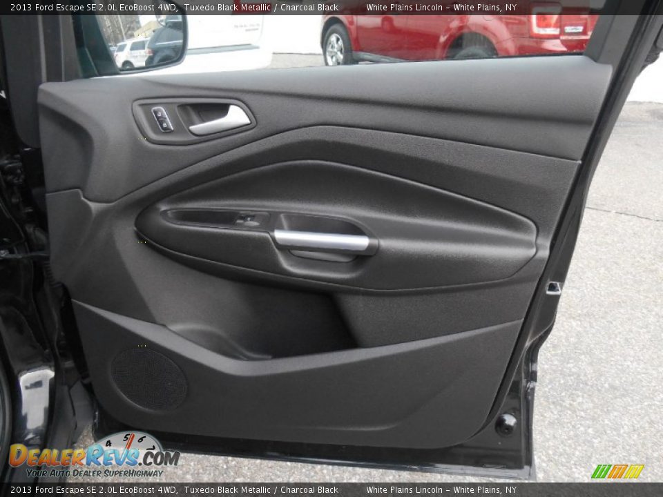 2013 Ford Escape SE 2.0L EcoBoost 4WD Tuxedo Black Metallic / Charcoal Black Photo #10