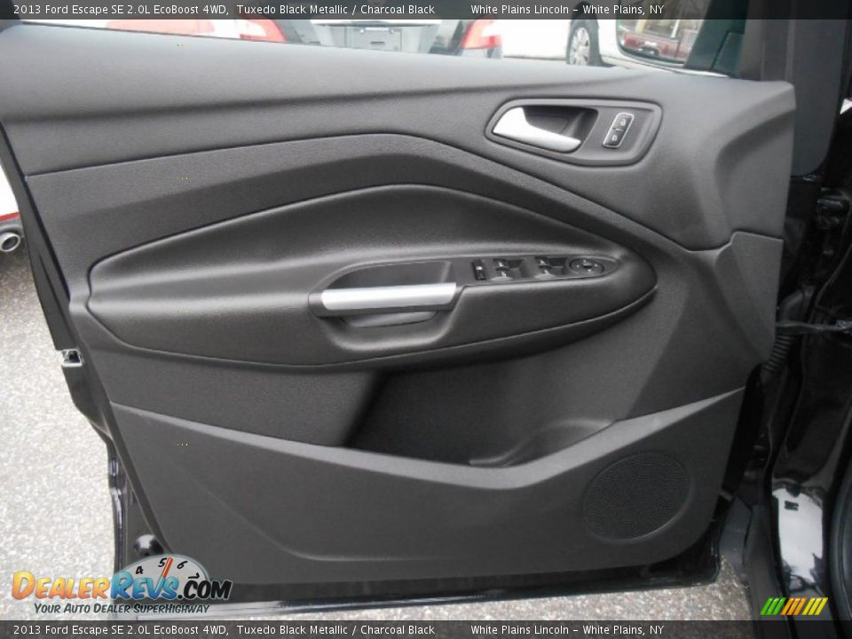 2013 Ford Escape SE 2.0L EcoBoost 4WD Tuxedo Black Metallic / Charcoal Black Photo #12