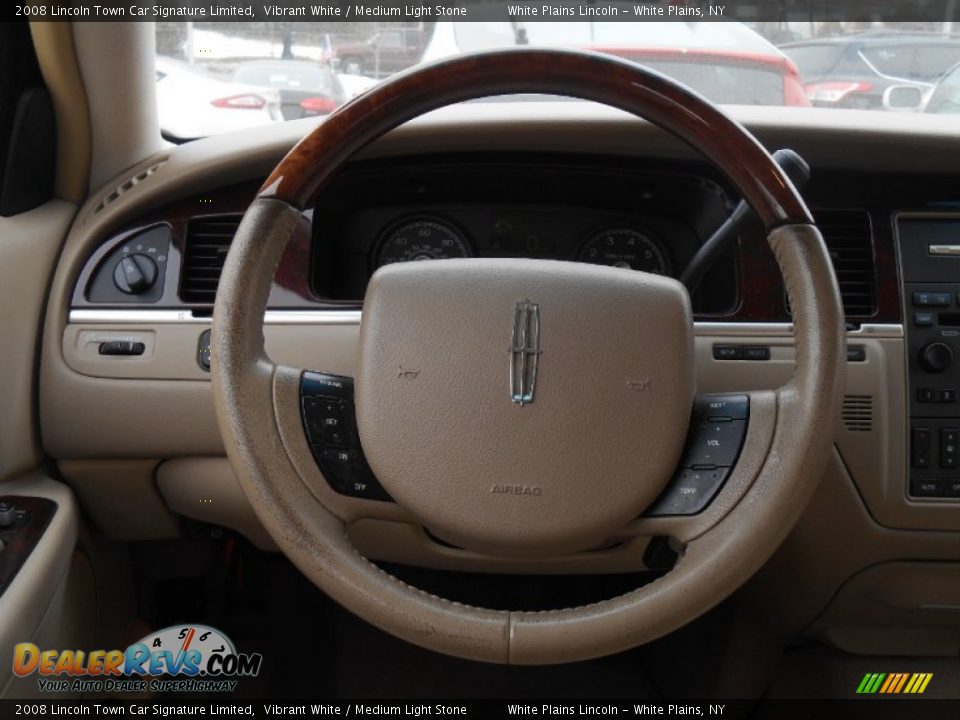 2008 Lincoln Town Car Signature Limited Vibrant White / Medium Light Stone Photo #14