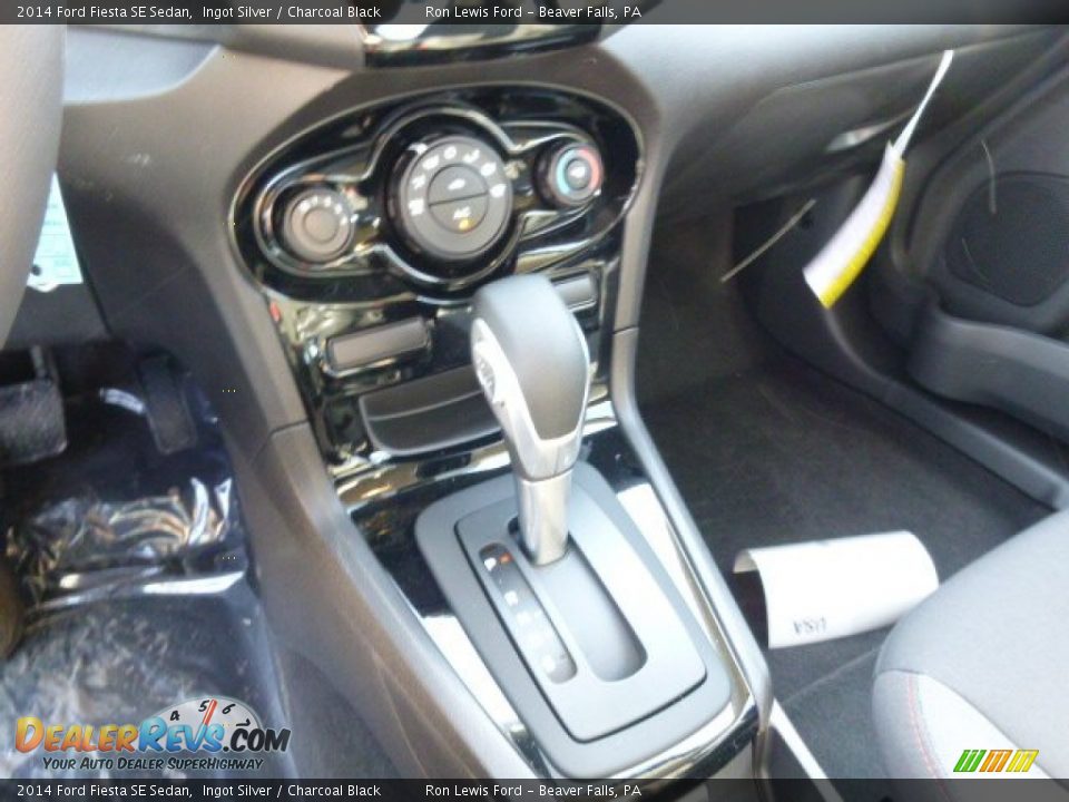 2014 Ford Fiesta SE Sedan Ingot Silver / Charcoal Black Photo #16