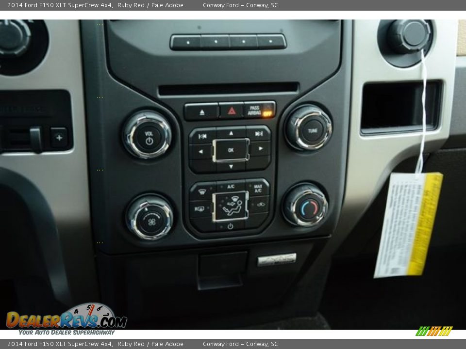 2014 Ford F150 XLT SuperCrew 4x4 Ruby Red / Pale Adobe Photo #29