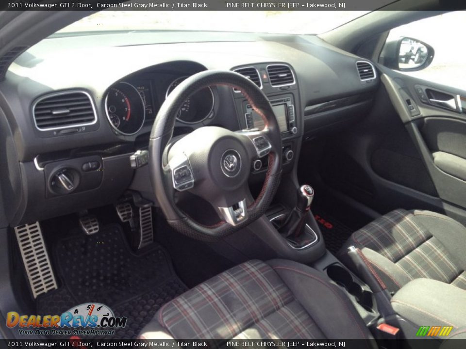 2011 Volkswagen GTI 2 Door Carbon Steel Gray Metallic / Titan Black Photo #21
