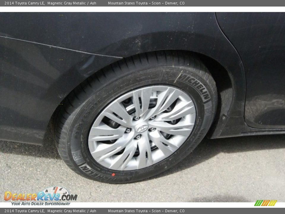 2014 Toyota Camry LE Magnetic Gray Metallic / Ash Photo #9