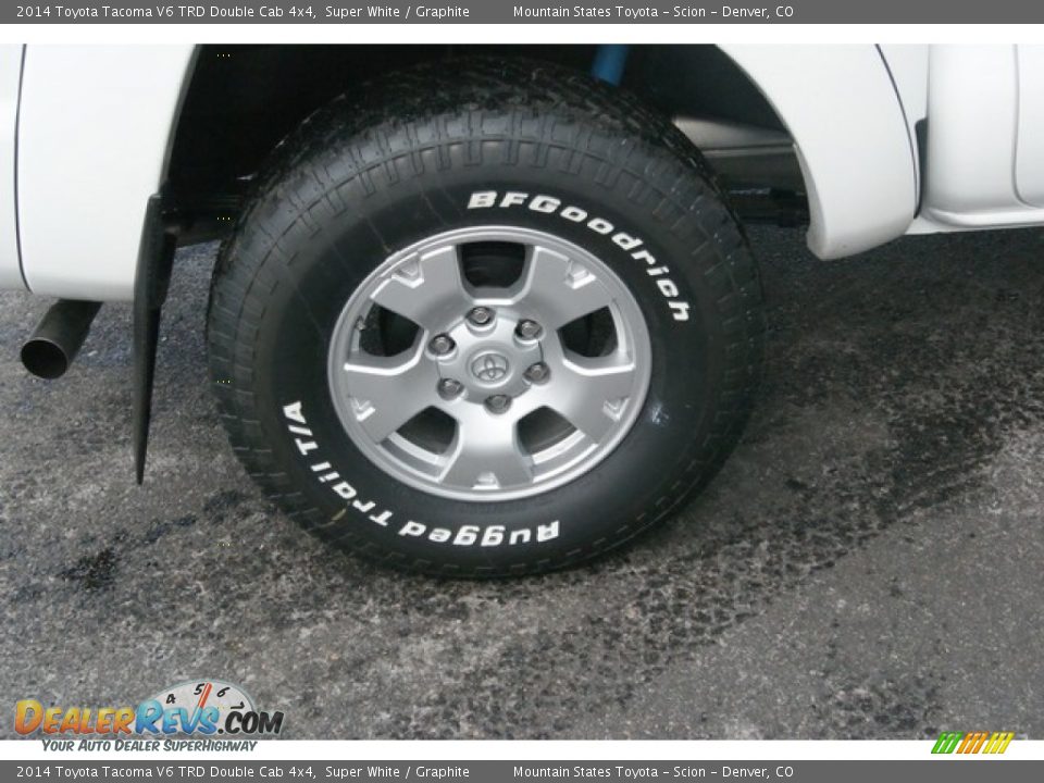 2014 Toyota Tacoma V6 TRD Double Cab 4x4 Super White / Graphite Photo #9