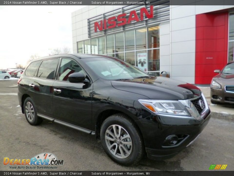 2014 Nissan Pathfinder S AWD Super Black / Charcoal Photo #1