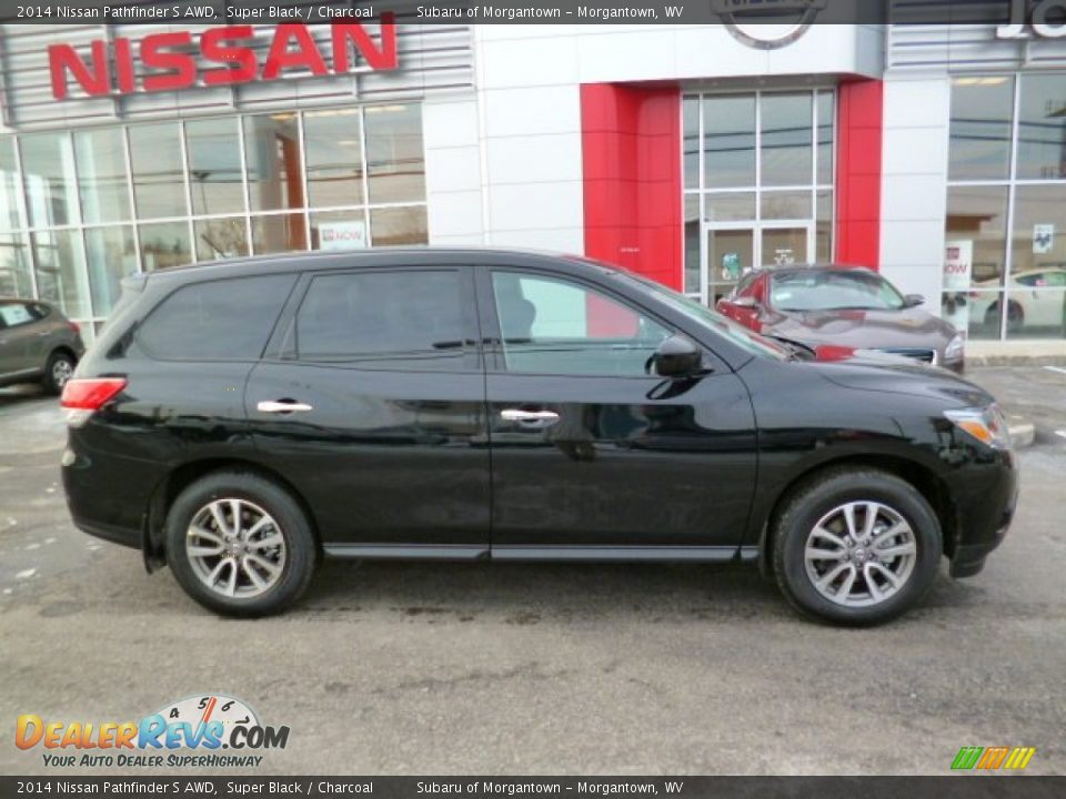 2014 Nissan Pathfinder S AWD Super Black / Charcoal Photo #8