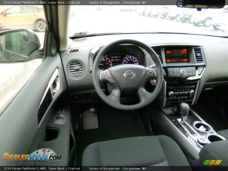 2014 Nissan Pathfinder S AWD Super Black / Charcoal Photo #14