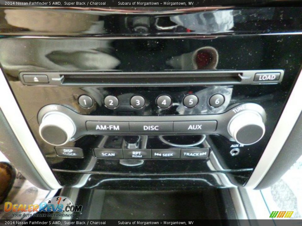 2014 Nissan Pathfinder S AWD Super Black / Charcoal Photo #18