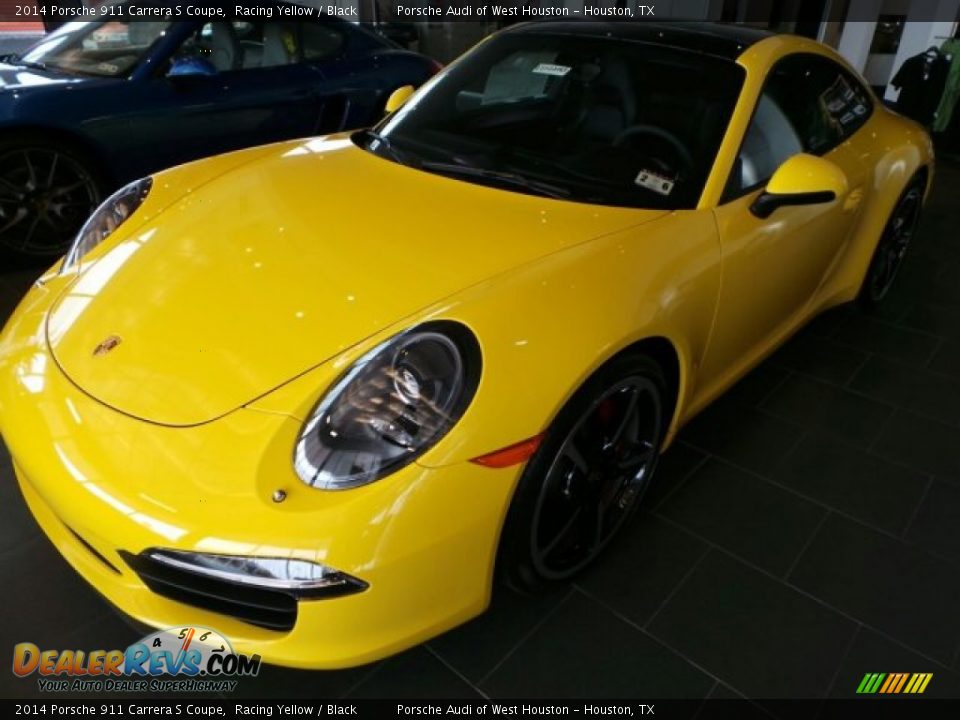Front 3/4 View of 2014 Porsche 911 Carrera S Coupe Photo #3