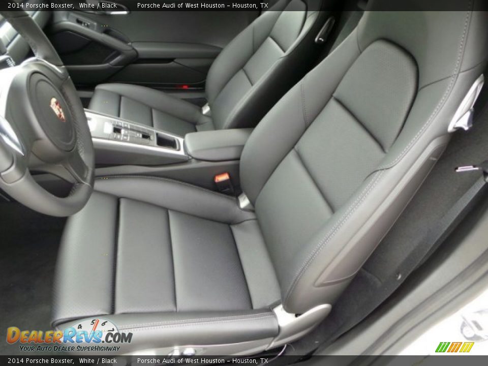 Front Seat of 2014 Porsche Boxster  Photo #13