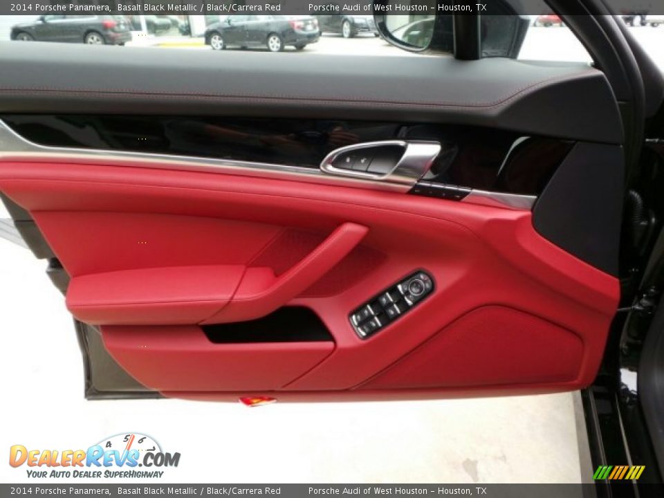 Door Panel of 2014 Porsche Panamera  Photo #10