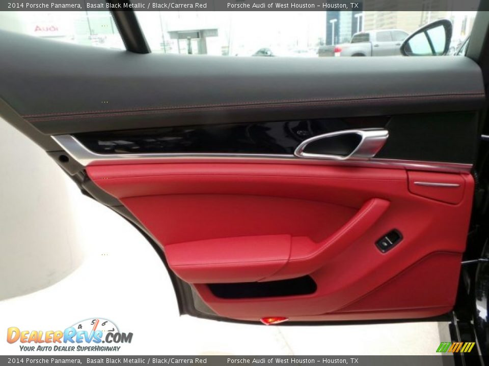 Door Panel of 2014 Porsche Panamera  Photo #24