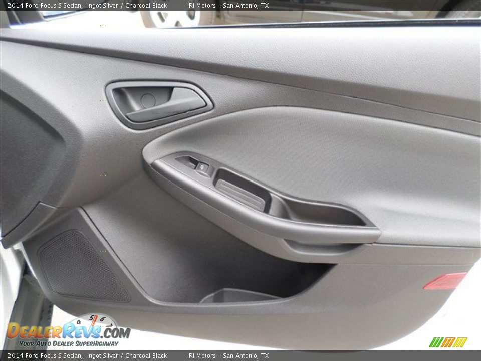 2014 Ford Focus S Sedan Ingot Silver / Charcoal Black Photo #9