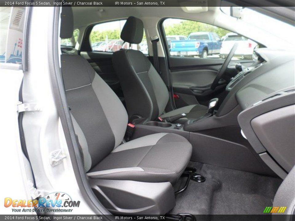 2014 Ford Focus S Sedan Ingot Silver / Charcoal Black Photo #10