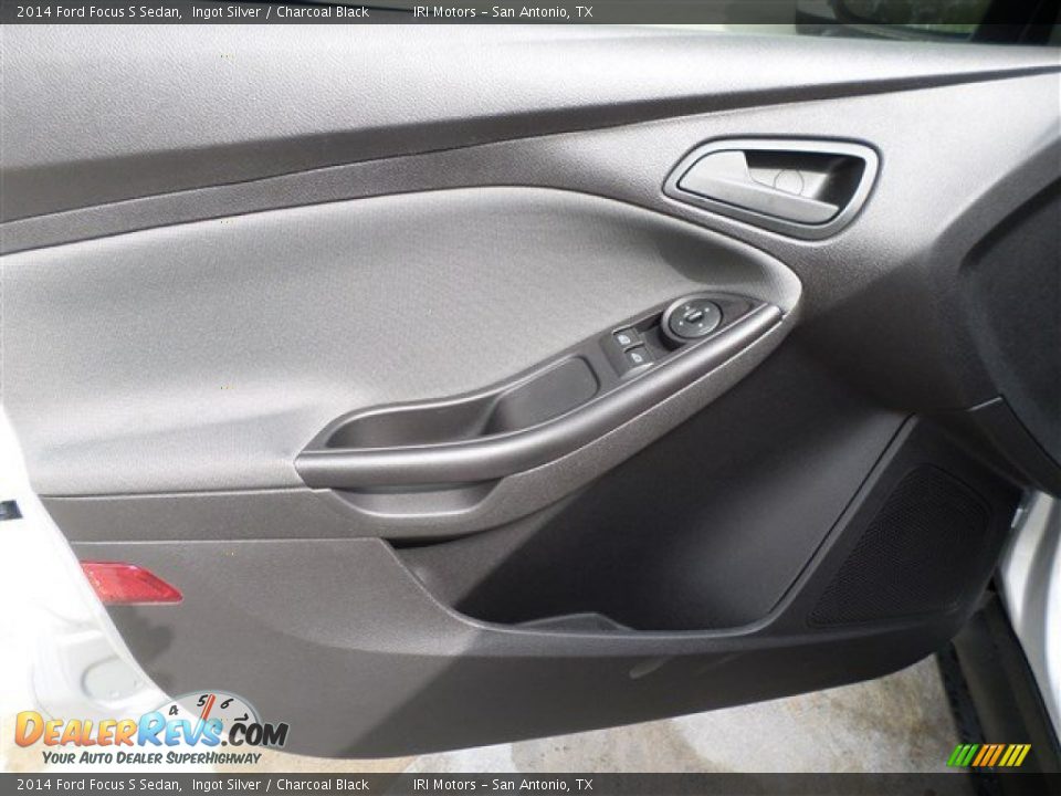 2014 Ford Focus S Sedan Ingot Silver / Charcoal Black Photo #20