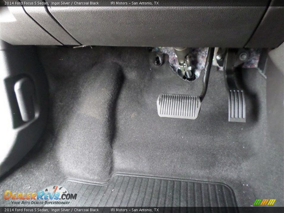 2014 Ford Focus S Sedan Ingot Silver / Charcoal Black Photo #23