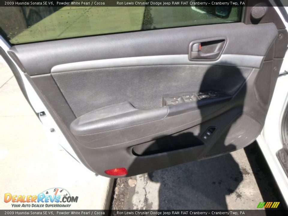 2009 Hyundai Sonata SE V6 Powder White Pearl / Cocoa Photo #11
